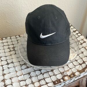 NWOT Nike hat (child)